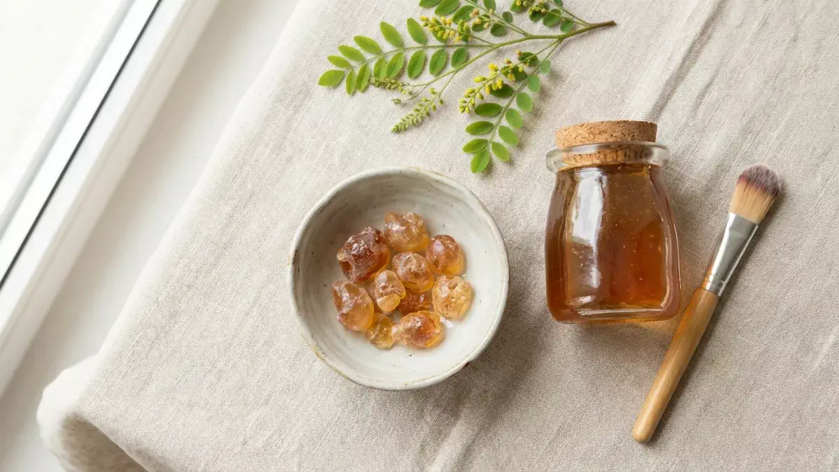 طرز استفاده از صمغ عربی برای صورت